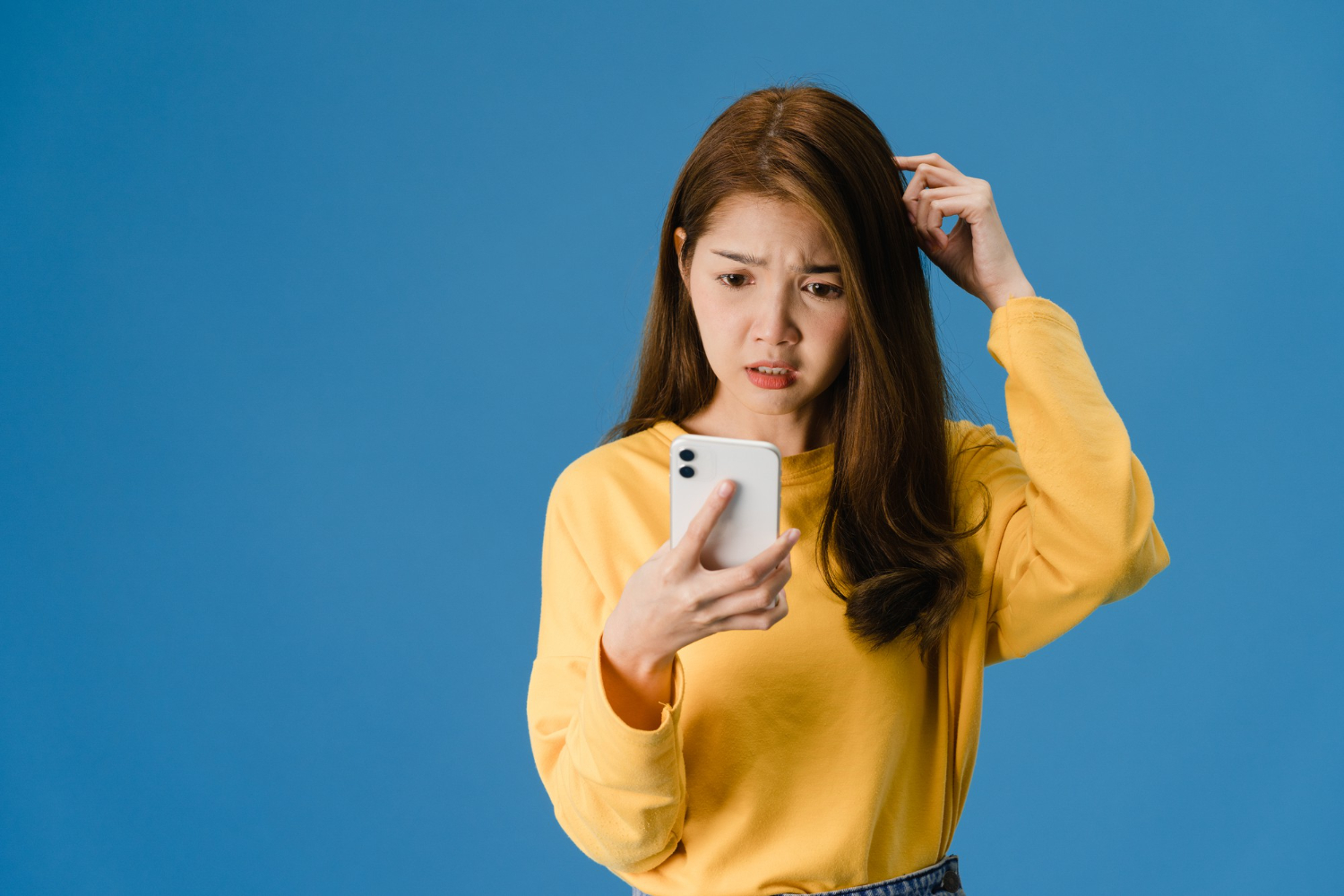 Pinjaman Online - Pedang Bermata Dua bagi Para Pelaku Usaha : Solusi Cepat atau Jerat Finansial?